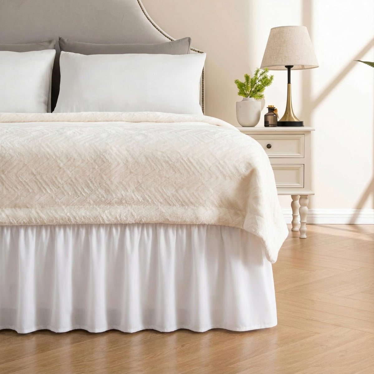 Adjustable Ruffle Bed Skirt – Easy Wrap-Around Elastic Design